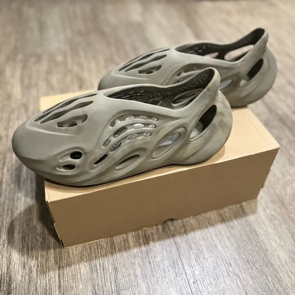 Yeezy | Shoes | Yeezy Foam Runner Stone Sage Size 4 | Poshmark